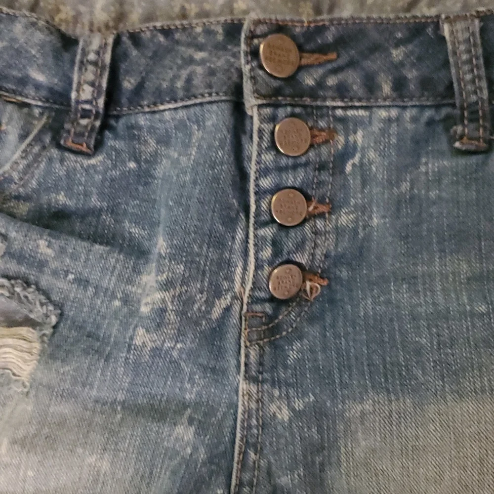 Rewash Ripped Denim Shorts – Button Front, Floral Lining, Size 13 (Juniors)